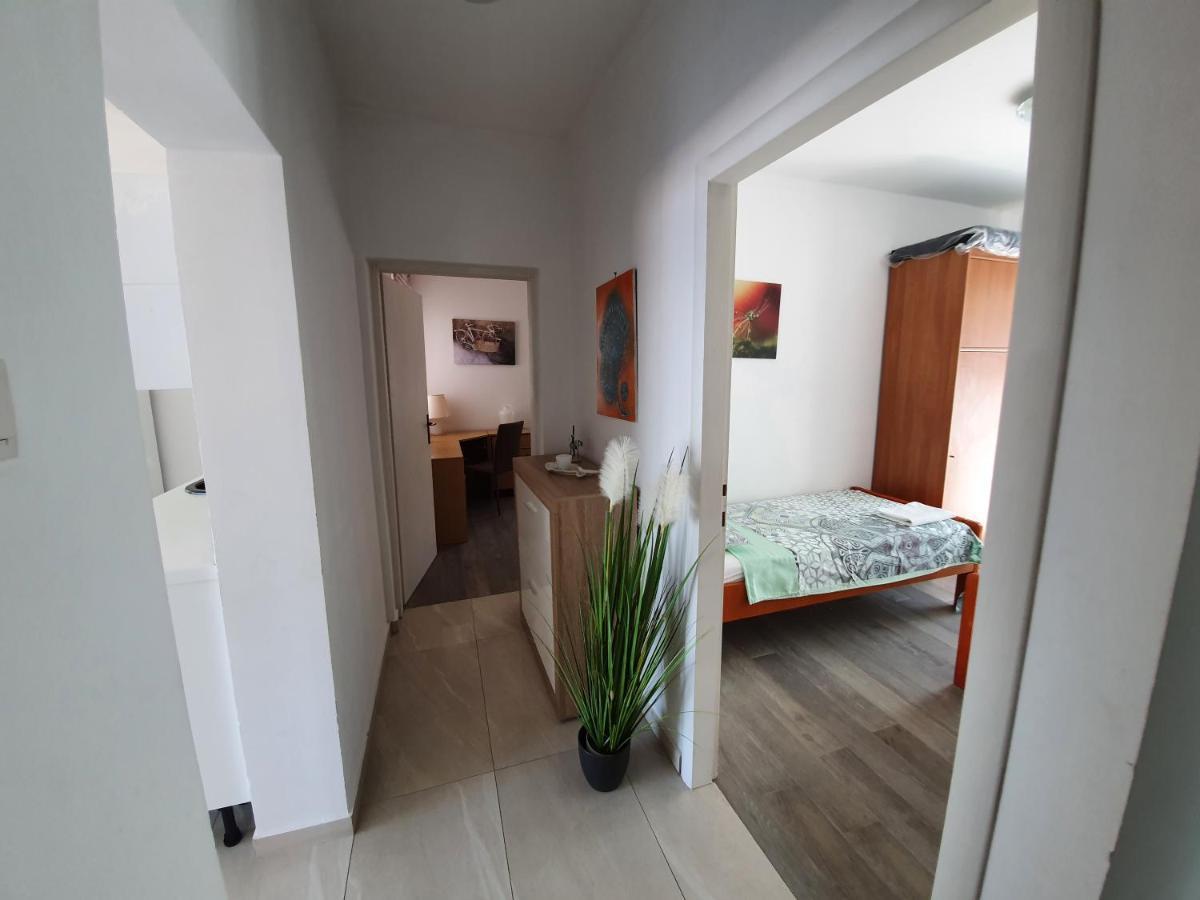 Apartments Dora Вантачичи Экстерьер фото